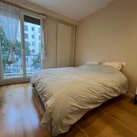 Apartment 17th *
