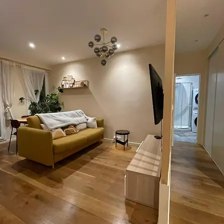 17th Apartment
